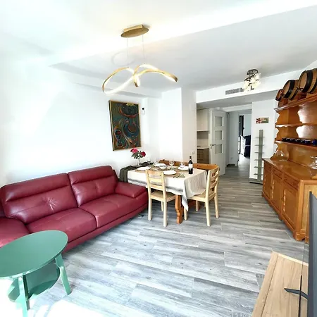 Apartment Confortable Con Parking Privado En El Centro De - Es-332-8