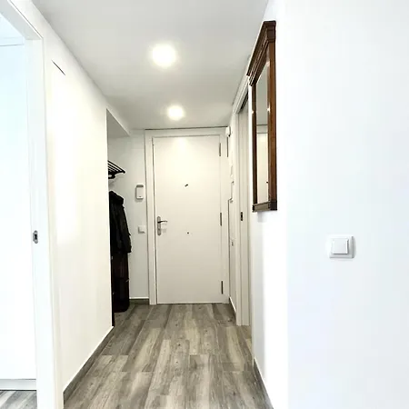 Confortable Con Parking Privado En El Centro De - Es-332-8 Apartamento *